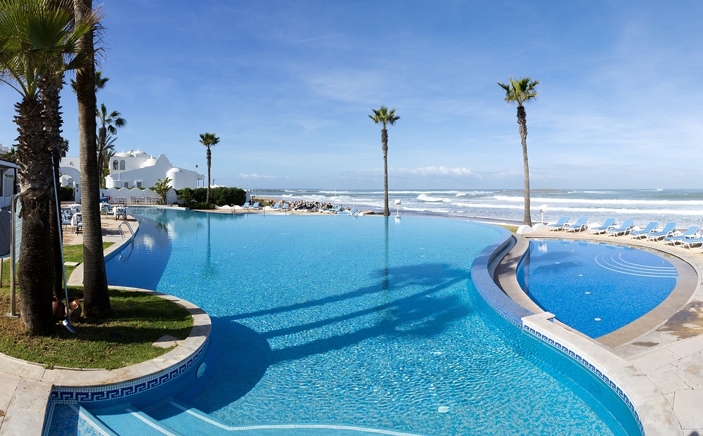 Piscine à l'hotel Amphitrite