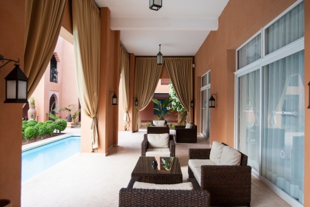 La terrasse de l'hôtel le Tikida Beach.